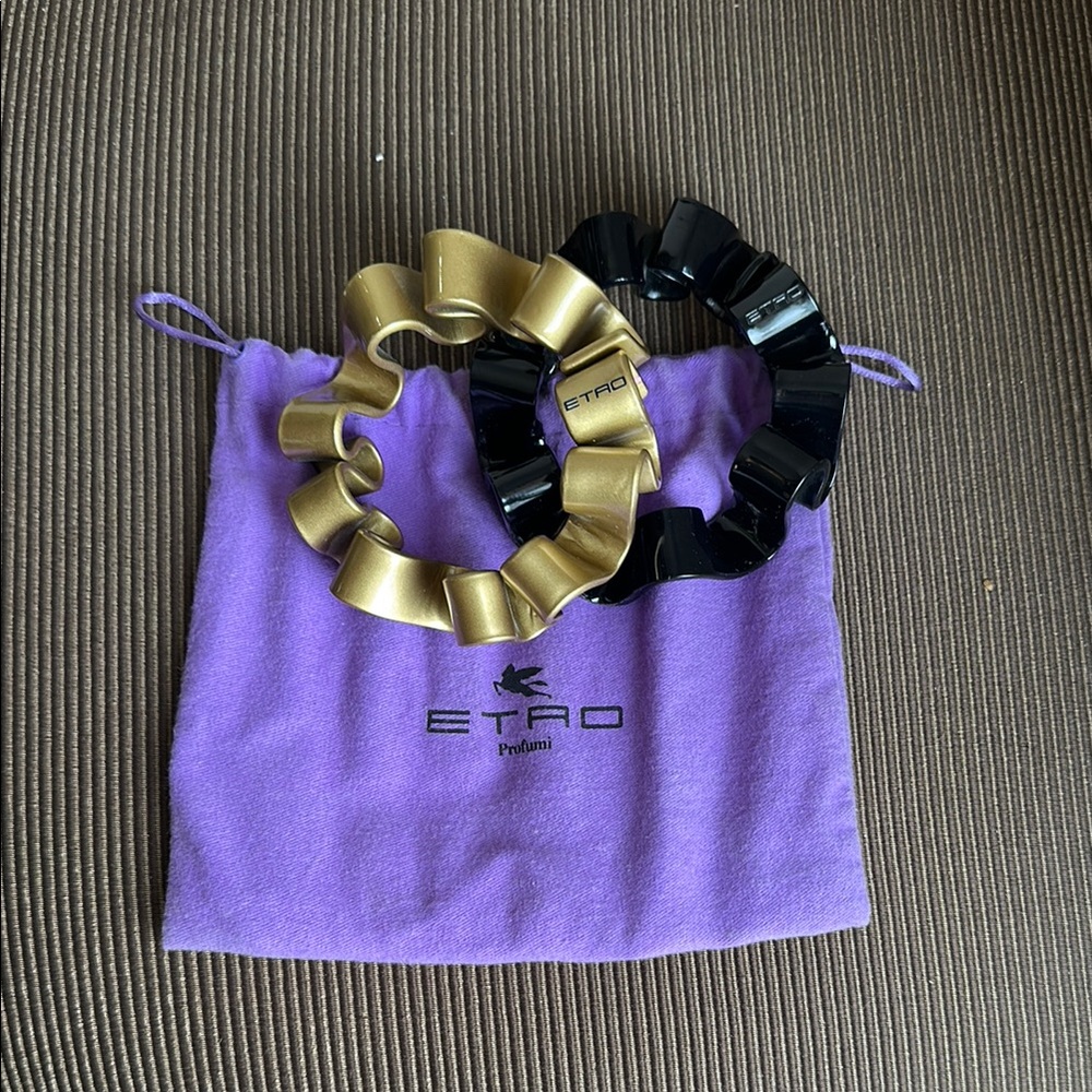 Etro Gold and Black PVC curly bangle